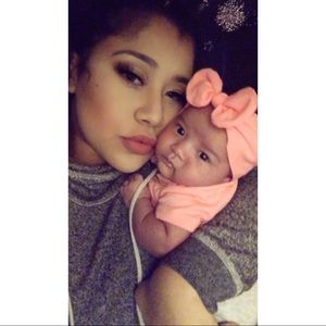 Meet your Posher, Liana